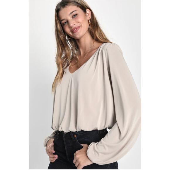 Lulus Tops - Lulu's Chic on Repeat Taupe V-Neck Long Sleeve  Size XS NWT